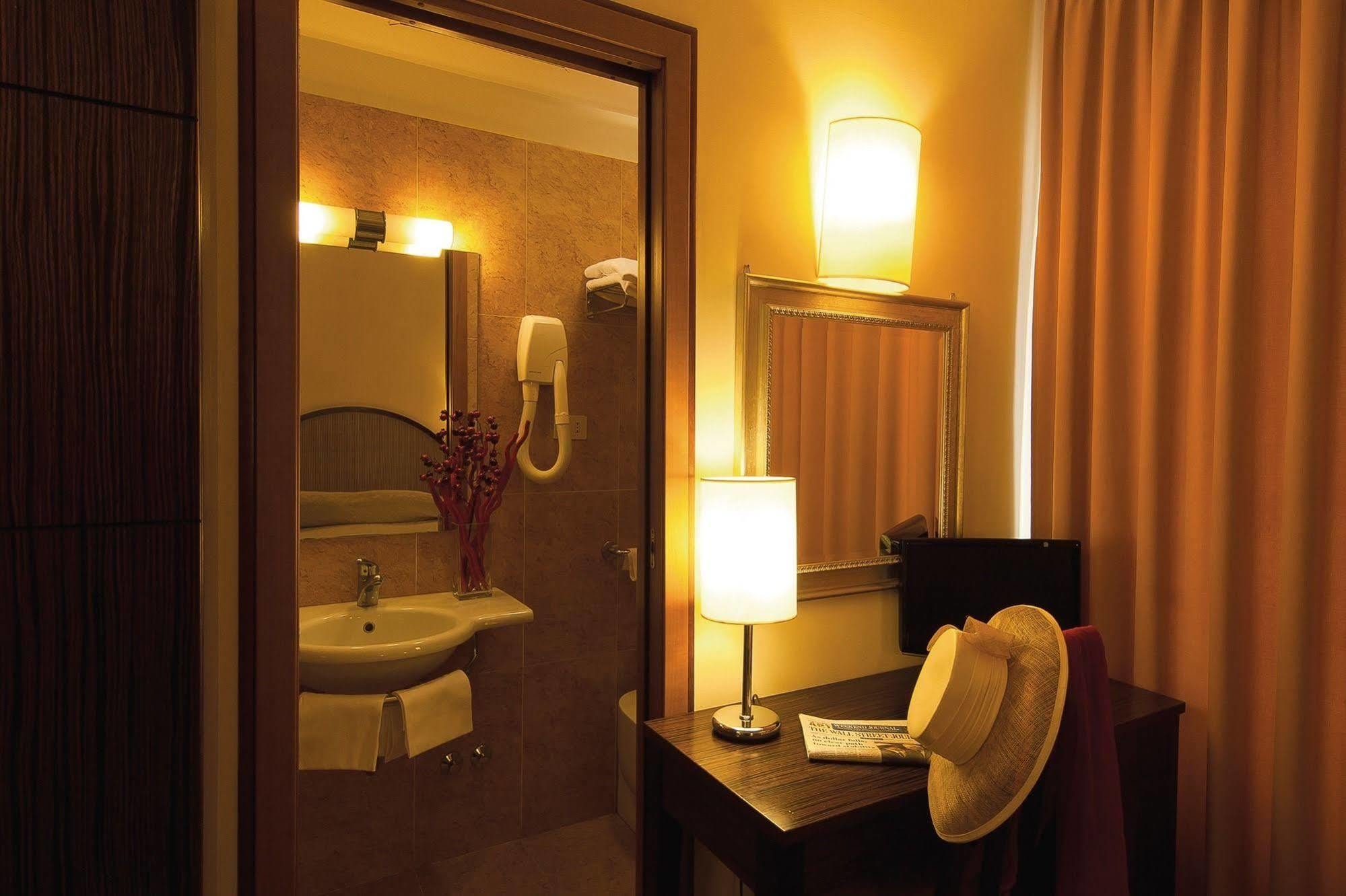Hotel Novecento Rome Ruang foto